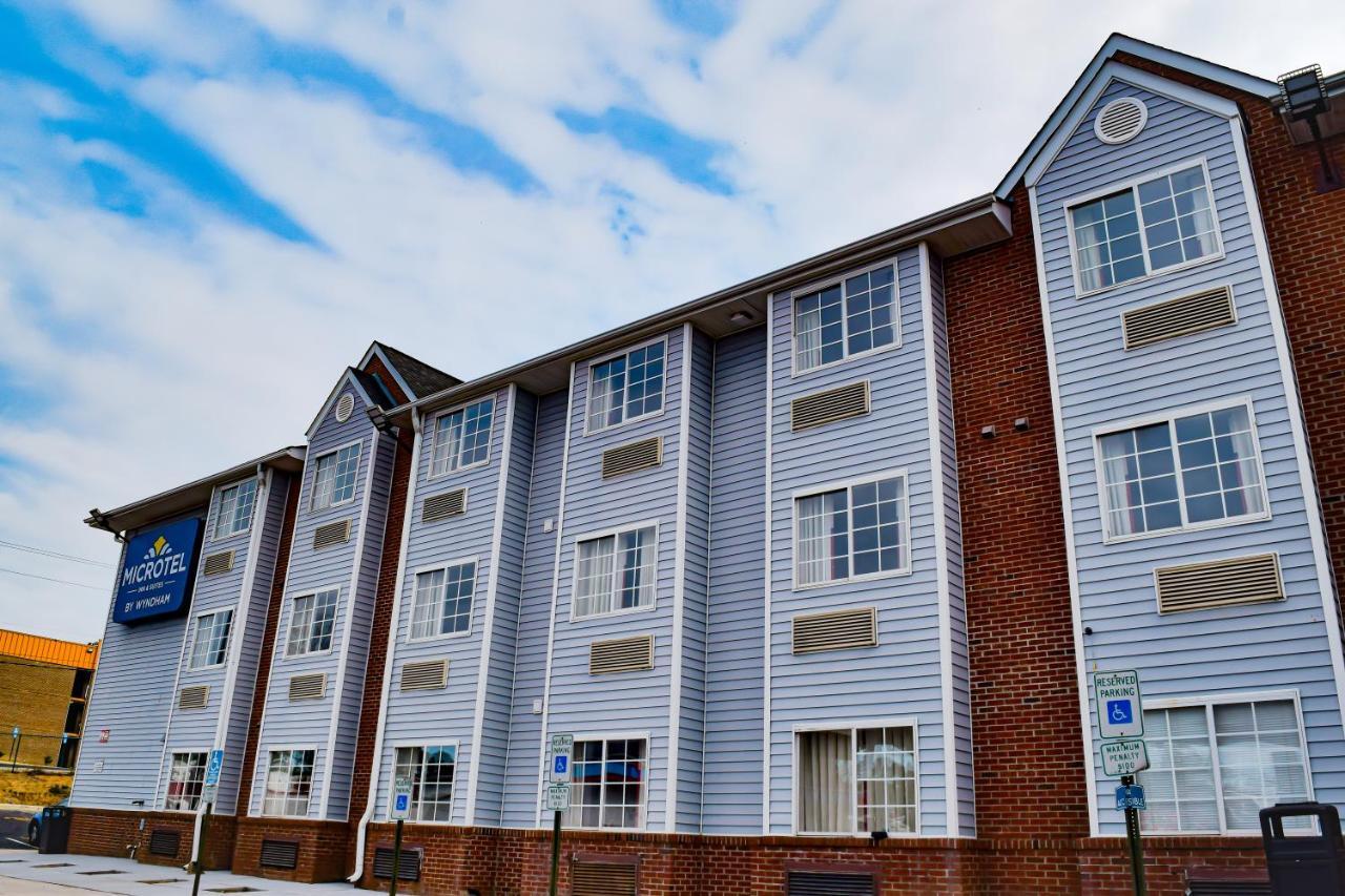 Travelers Inn And Suites Raleigh Buitenkant foto